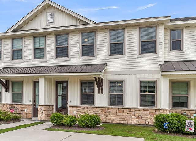 Property at 7812 Park Gate Dr, North Charleston, SC 29418, 3 beds, 2.5 baths
