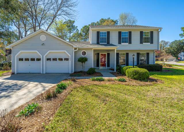 Property at 102 Challis Ct, Goose Creek, SC 29445, 3 beds, 2.5 baths