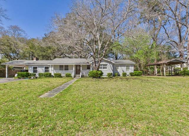 Property at 1876 Chilhowee Dr, Johns Island, SC 29455, 4 beds, 2 baths
