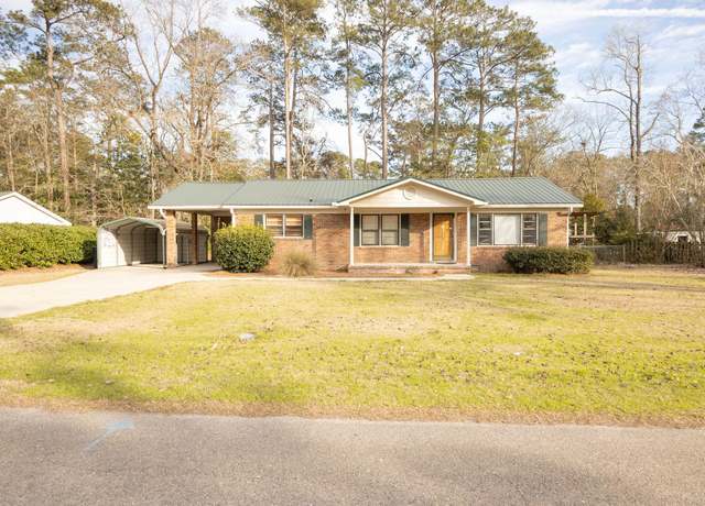 Property at 105 Pinewood St, Walterboro, SC 29488, 3 beds, 2 baths