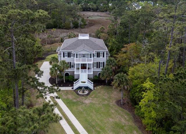Property at 3547 Holmgren St, Mount Pleasant, SC 29466, 5 beds, 3.5 baths