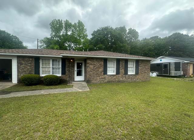Property at 4462 Hardwood St, Ladson, SC 29456, 3 beds, 1 bath