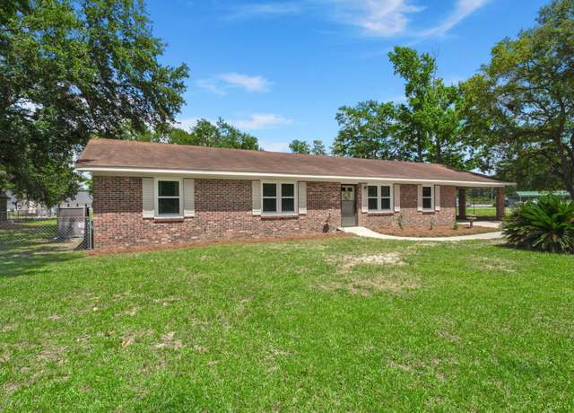 Property at 122 Lawrence Rd, Moncks Corner, SC 29461, 3 beds, 2 baths