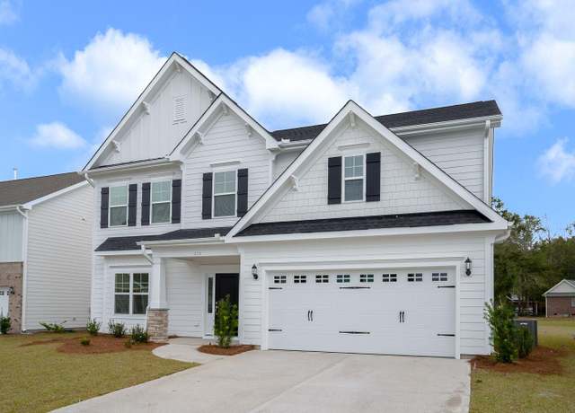 Property at 128 Seaton St, Summerville, SC 29486, 5 beds, 3.5 baths