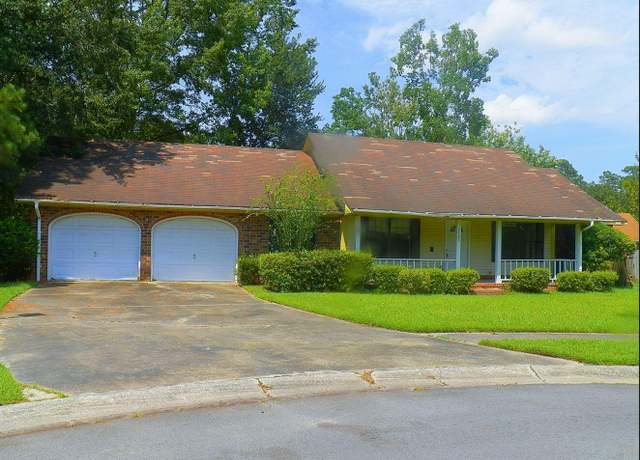 Property at 1103 Stone Pine Rd, Ladson, SC 29456, 5 beds, 2 baths