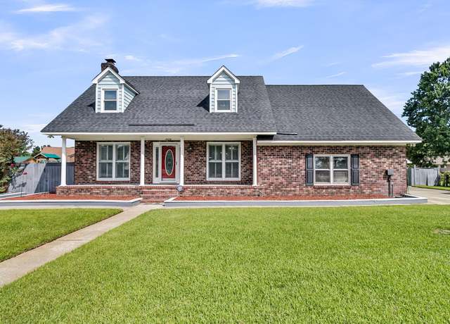 Property at 4326 Waterview Cir, North Charleston, SC 29418, 4 beds, 3 baths