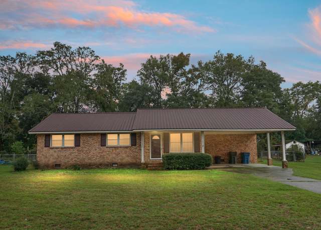 Property at 111 Juanita St, Kingstree, SC 29556, 3 beds, 2 baths