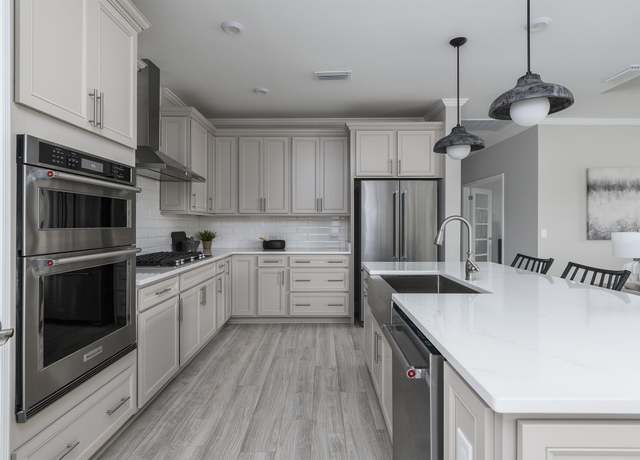 Property at 630 Coral Bells Ln, Summerville, SC 29486, 3 beds, 2 baths