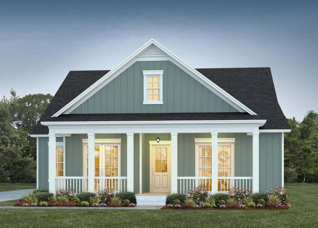 Property at 112 Cypress St, Summerville, SC 29483, 4 beds, 2 baths