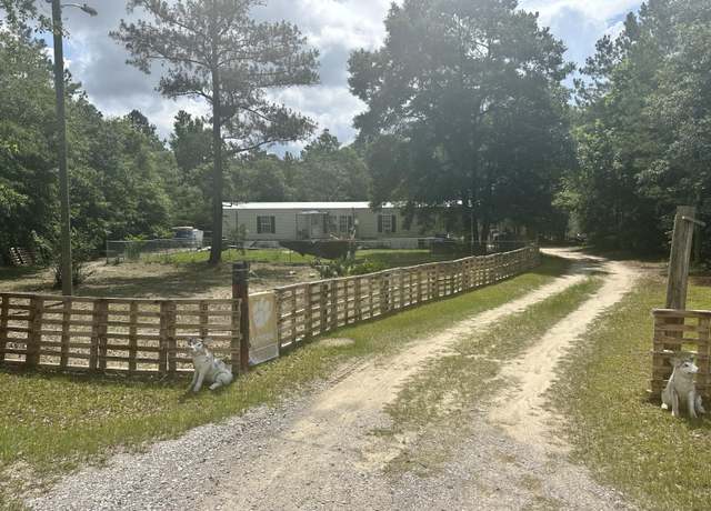 Property at 372 Harbour Ct, Walterboro, SC 29488, 3 beds, 2 baths