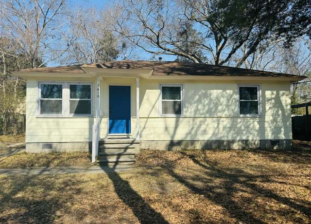 Property at 1610 Larry St, North Charleston, SC 29406, 3 beds, 1 bath