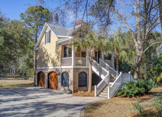 Property at 7759 Edingsville Beach Rd, Edisto Island, SC 29438, 2 beds, 1 bath