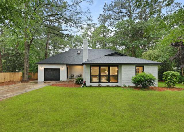 Property at 120 Live Oak Rd, Summerville, SC 29485, 4 beds, 3 baths
