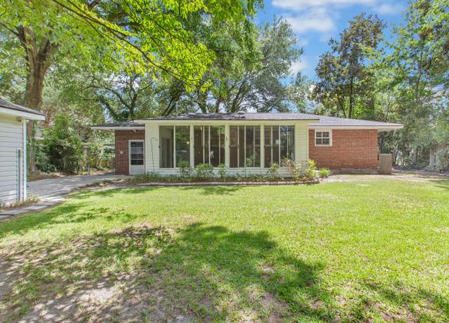 Property at 112 Roselle Ave, Goose Creek, SC 29445, 3 beds, 2 baths