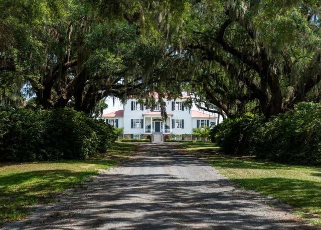 Property at 8488 Middleton Point Ln, Edisto Island, SC 29438, 4 beds, 4 baths