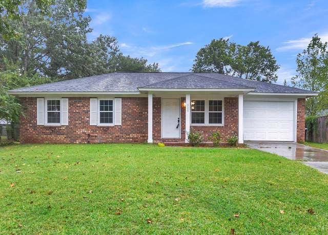 Property at 111 Duncan Ct, Summerville, SC 29486, 3 beds, 1.5 baths