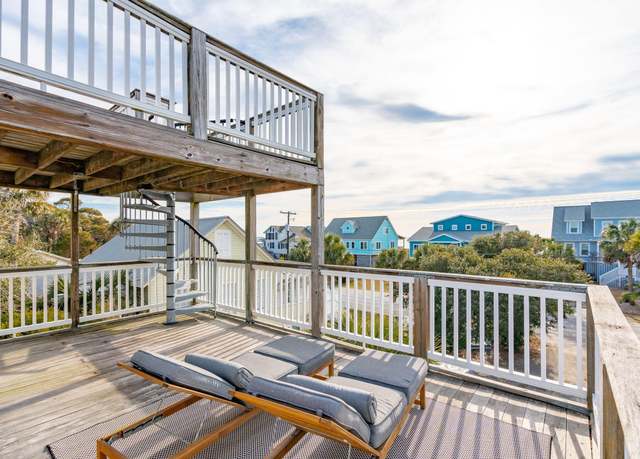Property at 904 E Arctic Ave, Folly Beach, SC 29439, 4 beds, 4 baths