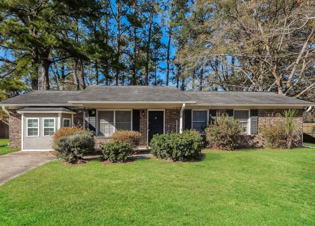 Property at 112 Beatrice Ln, Summerville, SC 29485, 3 beds, 1 bath