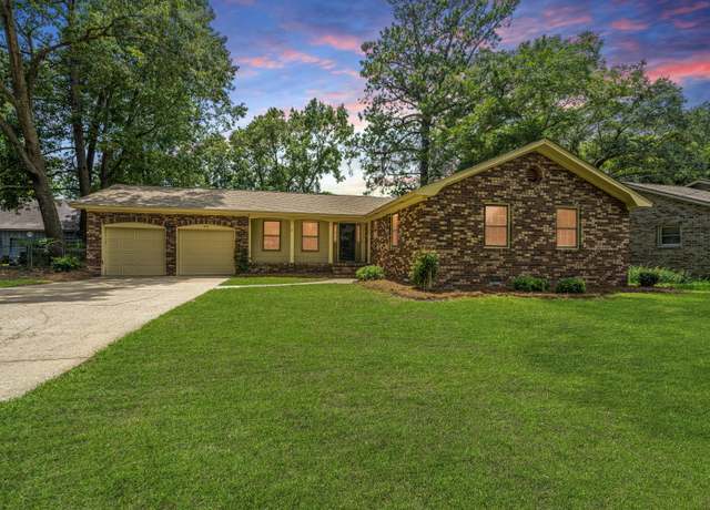 Property at 899 Melrose Dr, Charleston, SC 29414, 3 beds, 2 baths