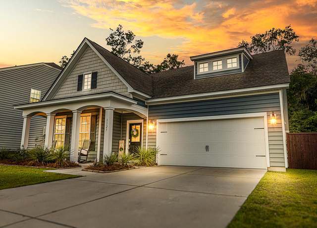 Property at 1127 Mossy Rock Dr, Summerville, SC 29485, 4 beds, 2.5 baths