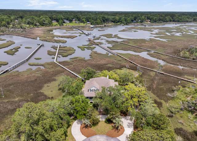 Property at 4702 Blockhouse Ln, Hollywood, SC 29449, 5 beds, 3.5 baths