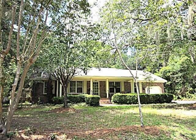 Property at 4510 Withers Dr, North Charleston, SC 29405, 4 beds, 2 baths