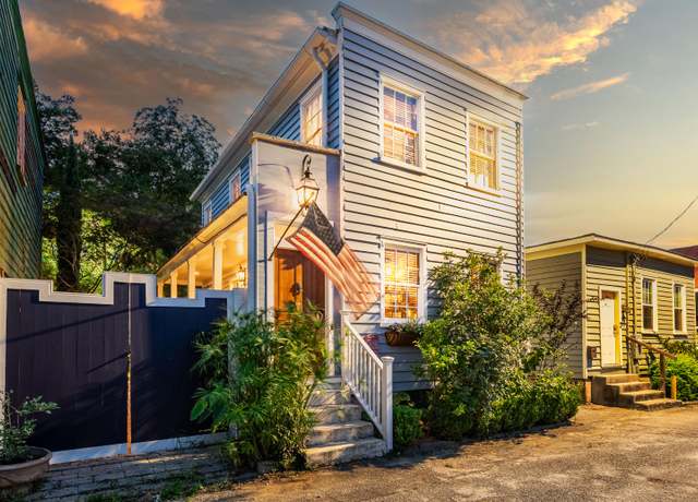 Property at 3 Ducs Ct, Charleston, SC 29403, 2 beds, 2 baths