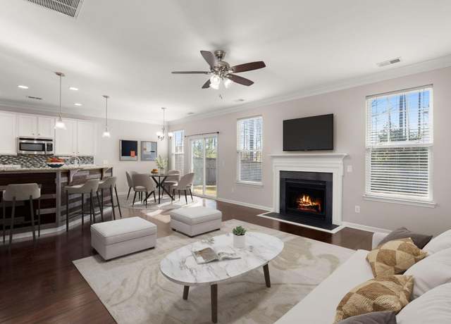 Property at 339 Spectrum Rd, Summerville, SC 29486, 4 beds, 3 baths