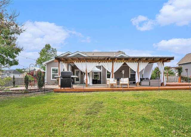 Property at 3319 Dunwick Dr, Johns Island, SC 29455, 4 beds, 3 baths