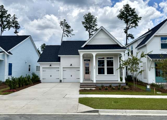 Property at 366 Trailmore Ln, Summerville, SC 29486, 3 beds, 2 baths
