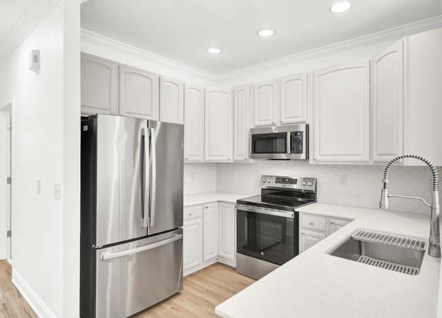 Property at 1815 Dogwood Rd #1002, Charleston, SC 29414, 3 beds, 3 baths