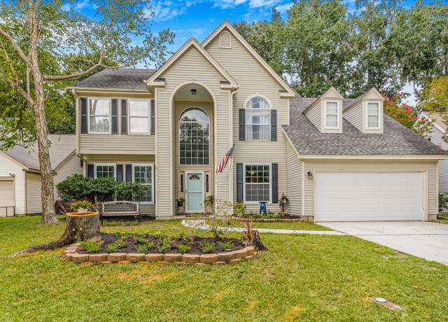 Property at 3312 Hearthside Dr, Charleston, SC 29414, 4 beds, 2.5 baths