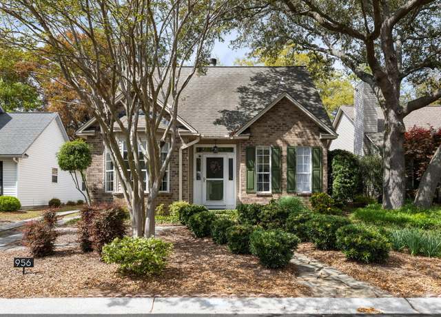 Property at 956 Provincial Cir, Mount Pleasant, SC 29464, 3 beds, 2.5 baths