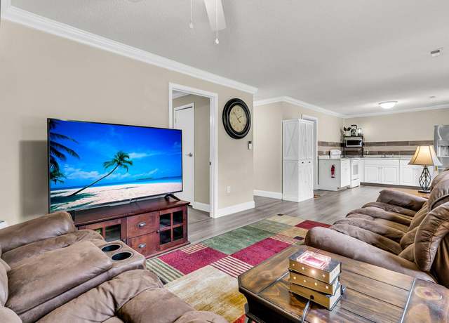 Property at 611 Murphy Bay Dr, Cross, SC 29436, 2 beds, 1 bath