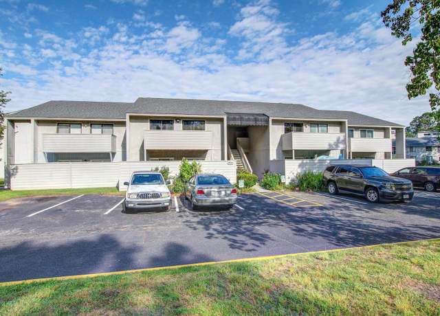 Property at 607 Waterwood Dr, Goose Creek, SC 29445, 2 beds, 2 baths