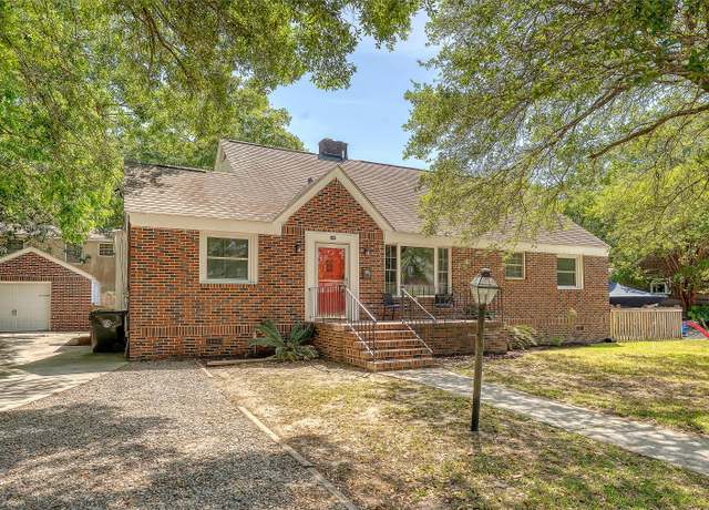 Property at 13 Charlestowne Rd, Charleston, SC 29407, 4 beds, 2.5 baths