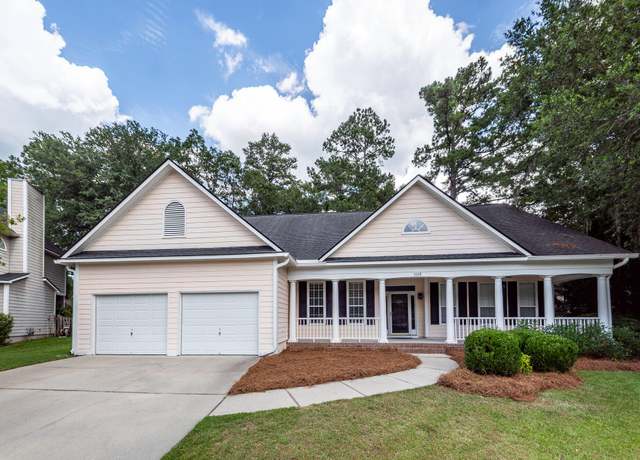 Property at 3008 Vista Ct, Summerville, SC 29485, 4 beds, 3.5 baths