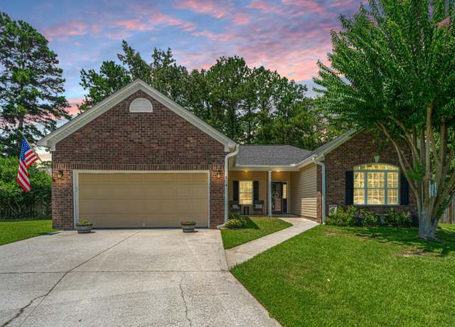 Property at 304 Winnow Ct, Moncks Corner, SC 29461, 4 beds, 2 baths