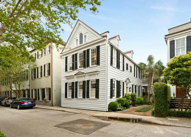 Property at 27 Tradd St, Charleston, SC 29401, 4 beds, 4.5 baths