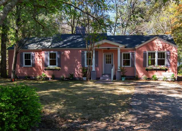 Property at 708 S Laurel St, Summerville, SC 29483, 3 beds, 2 baths