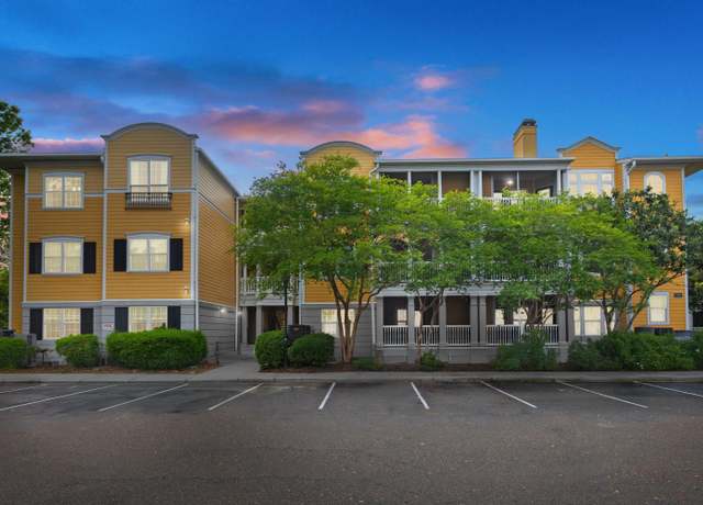Property at 1735 Telfair Way, Charleston, SC 29412, 2 beds, 2 baths