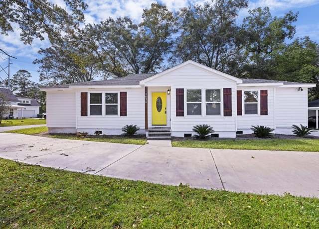 Property at 1026 Holcombe Rd, Hanahan, SC 29410, 4 beds, 2.5 baths