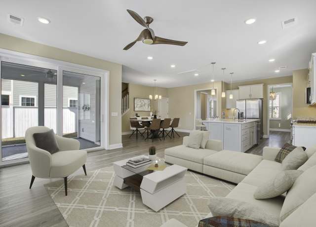 Property at 645 Blueway Ave, Summerville, SC 29486, 3 beds, 2.5 baths