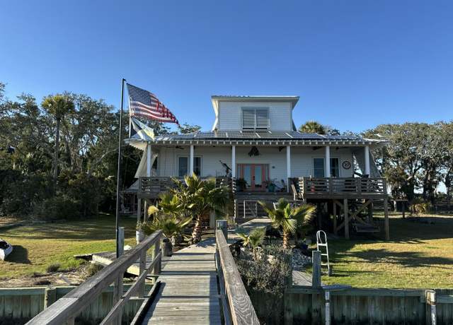 Property at 3113 Buccaneer Rd, Isle Of Palms, SC 29451, 4 beds, 2 baths