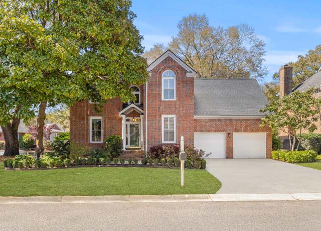 Property at 1324 Southlake Dr, Mount Pleasant, SC 29464, 4 beds, 3.5 baths