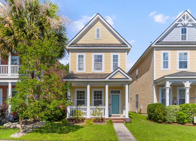 Property at 104 Hyacinth St, Summerville, SC 29483, 3 beds, 2.5 baths