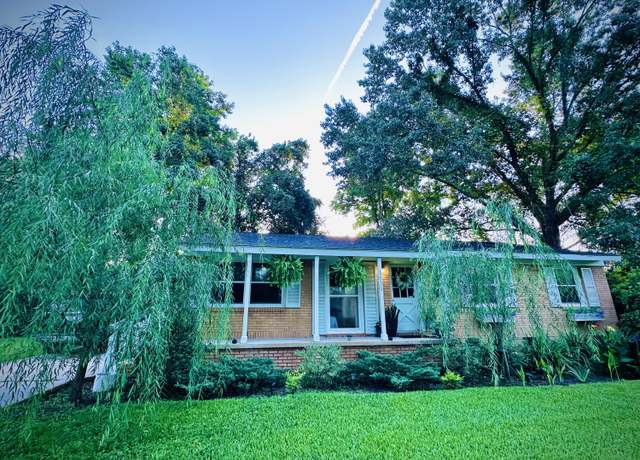Property at 1839 Manigault Pl, Charleston, SC 29407, 3 beds, 1.5 baths