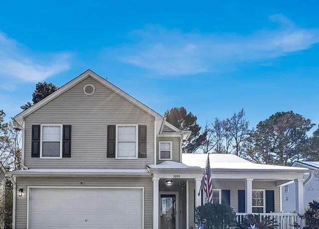 Property at 5099 Ballantine Dr, Summerville, SC 29485, 5 beds, 2.5 baths