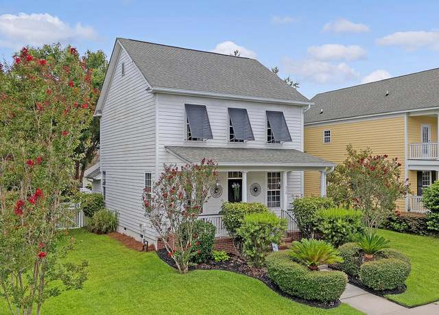 Property at 312 Hydrangea St, Summerville, SC 29483, 3 beds, 2.5 baths