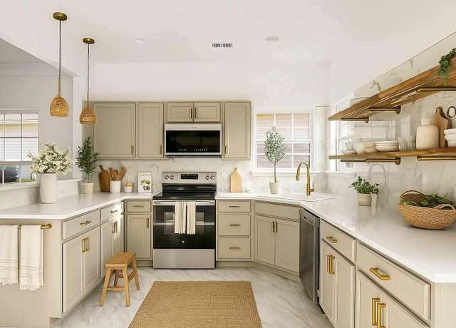 Property at 3013 Argyll Dr, Summerville, SC 29483, 4 beds, 2.5 baths